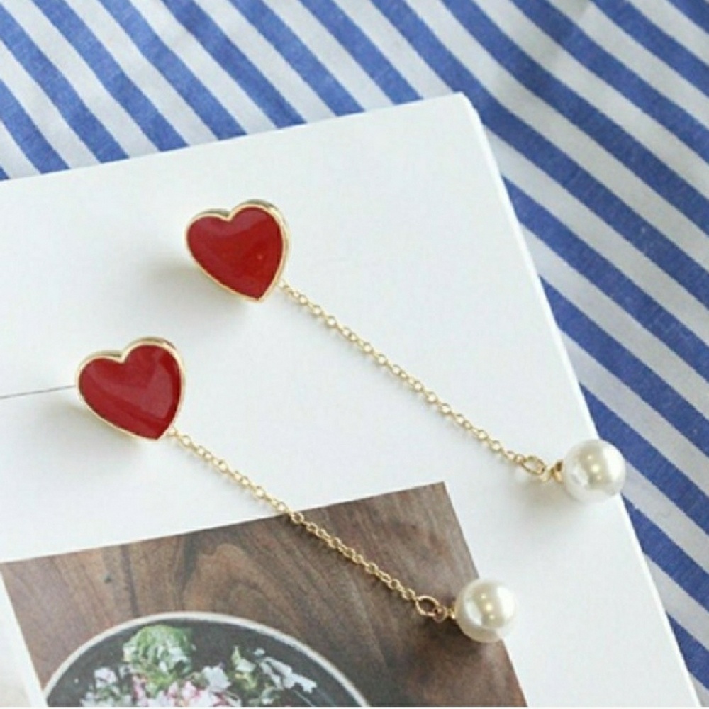 🆕Beautiful Red Heart Dangling Earrings ♥🆕